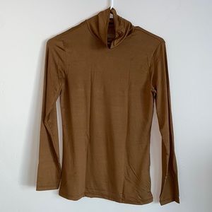 Heat tech turtle neck top